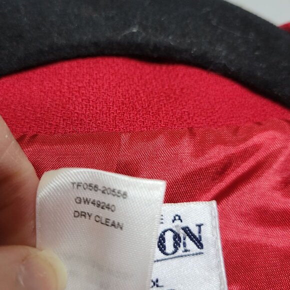 Pendleton Women's 6 Blazer Jacket Red Cropped Virgin Wool Button Up Shoulder Pad - Picture 5 of 6